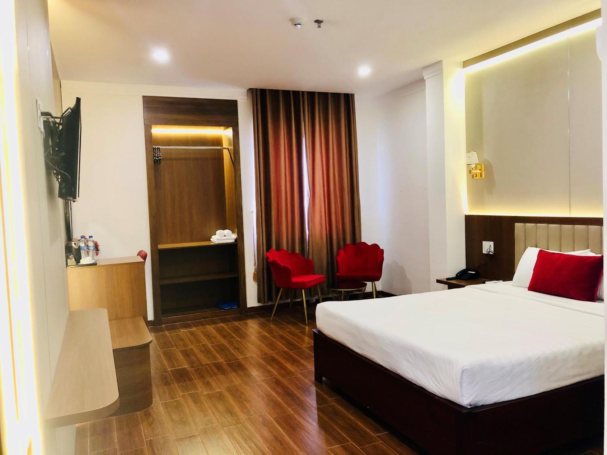 Le Centre Pleiku Hotel Exterior foto