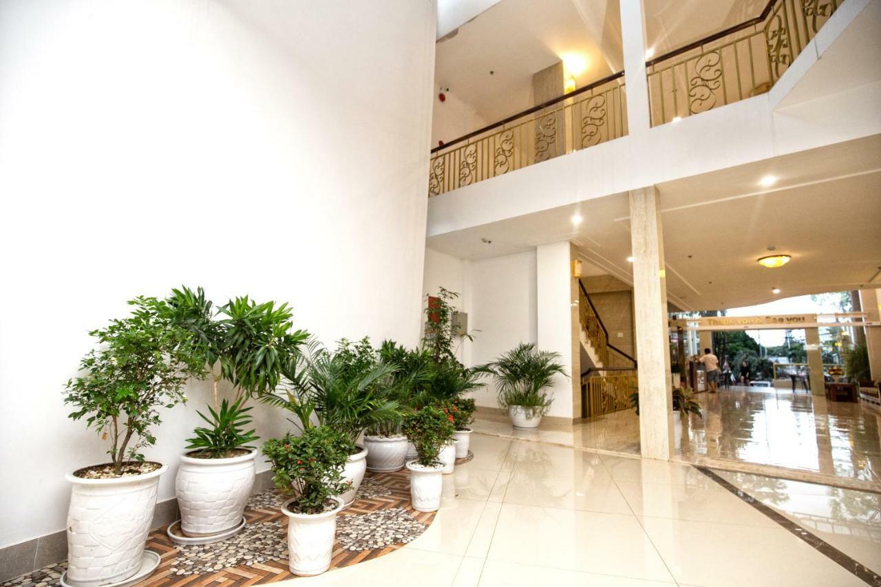 Le Centre Pleiku Hotel Exterior foto